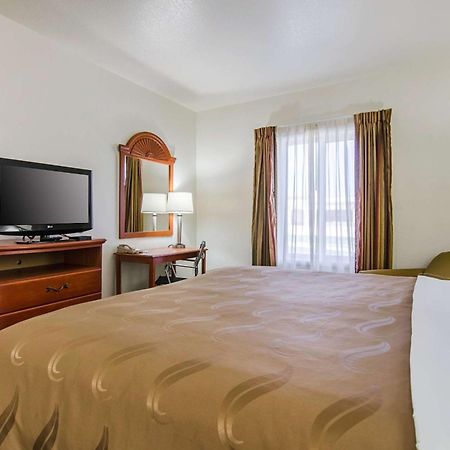 Quality Inn Junction City Near Fort Riley Exteriör bild