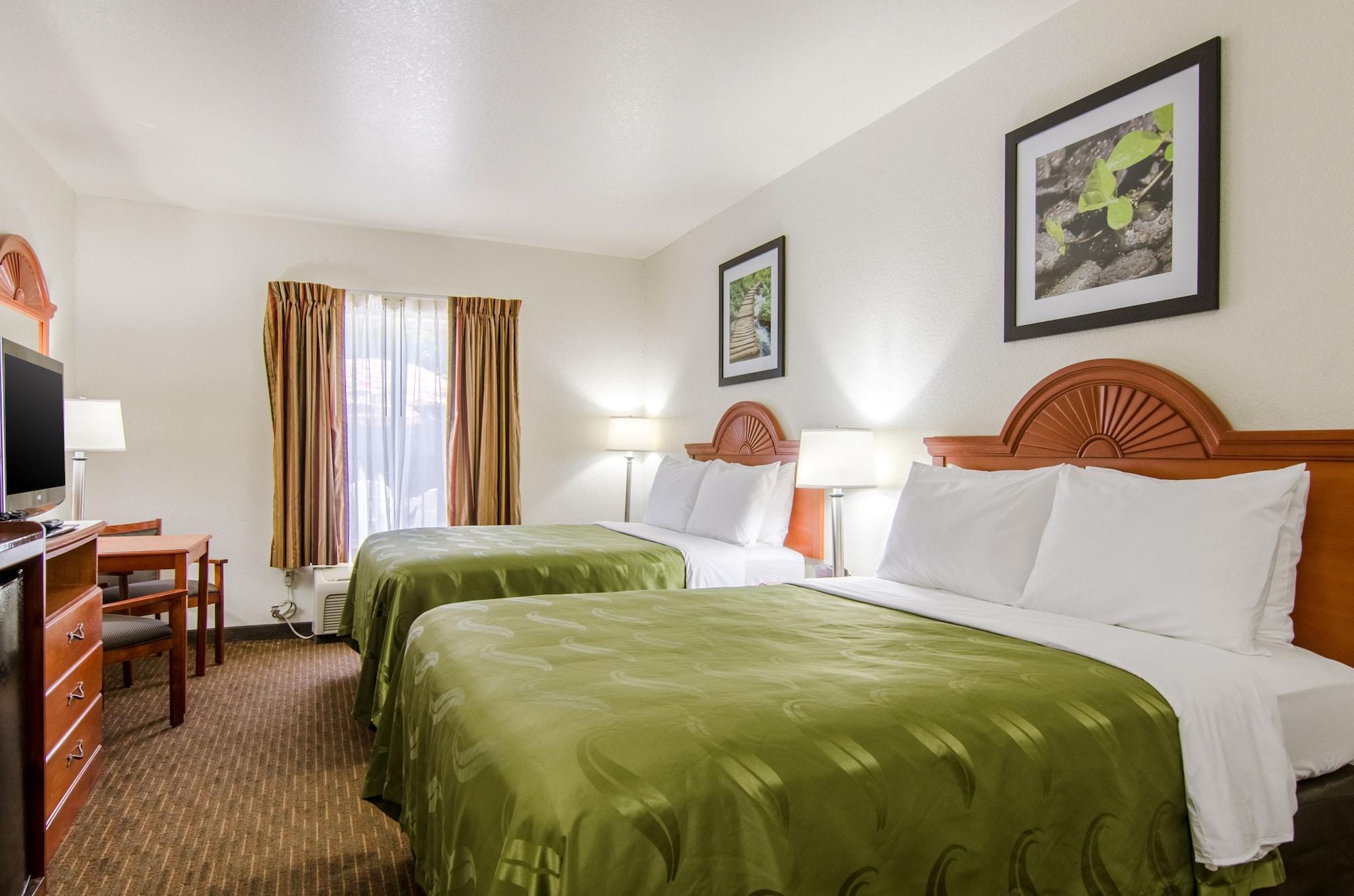 Quality Inn Junction City Near Fort Riley Exteriör bild