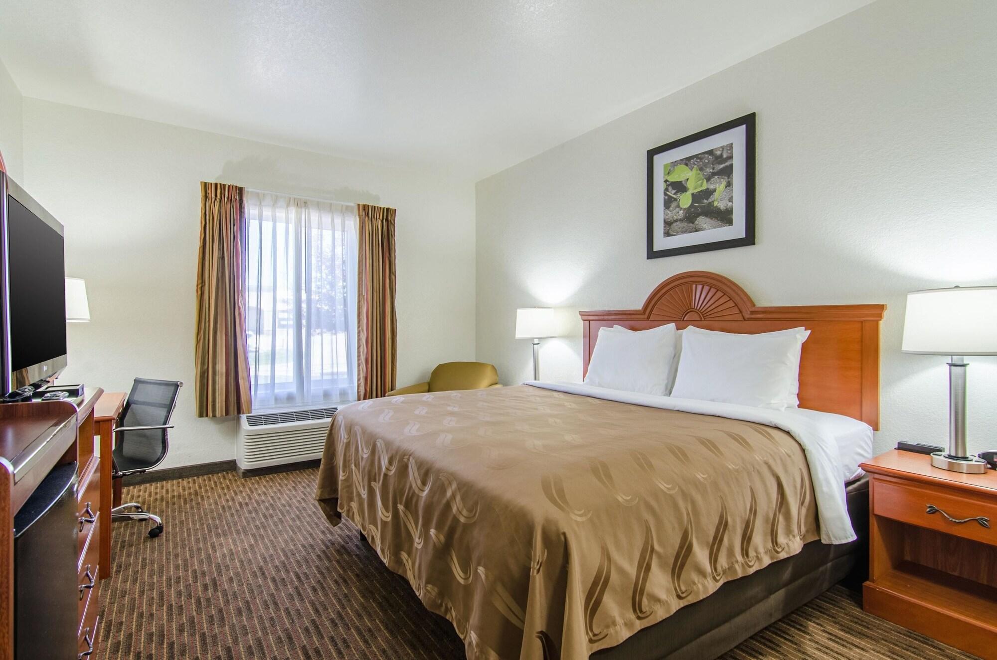Quality Inn Junction City Near Fort Riley Exteriör bild