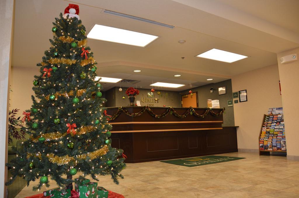 Quality Inn Junction City Near Fort Riley Exteriör bild