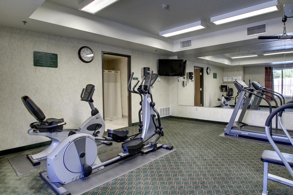 Quality Inn Junction City Near Fort Riley Exteriör bild