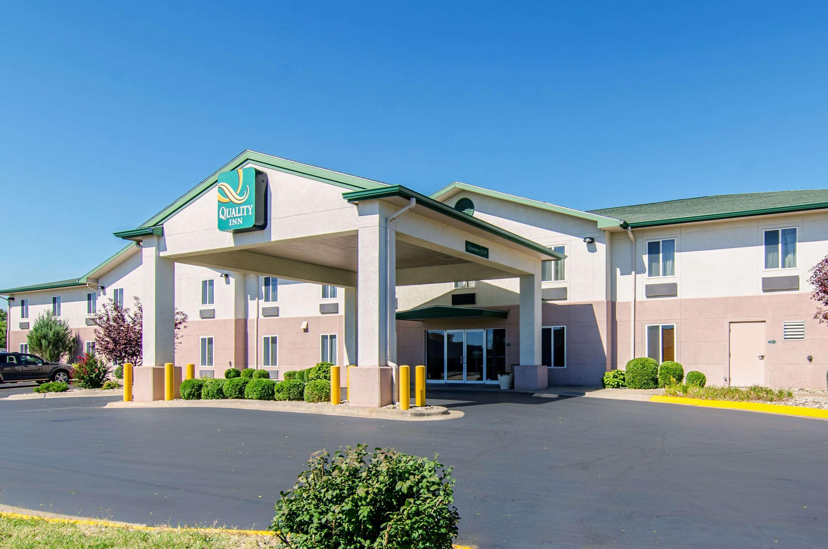 Quality Inn Junction City Near Fort Riley Exteriör bild
