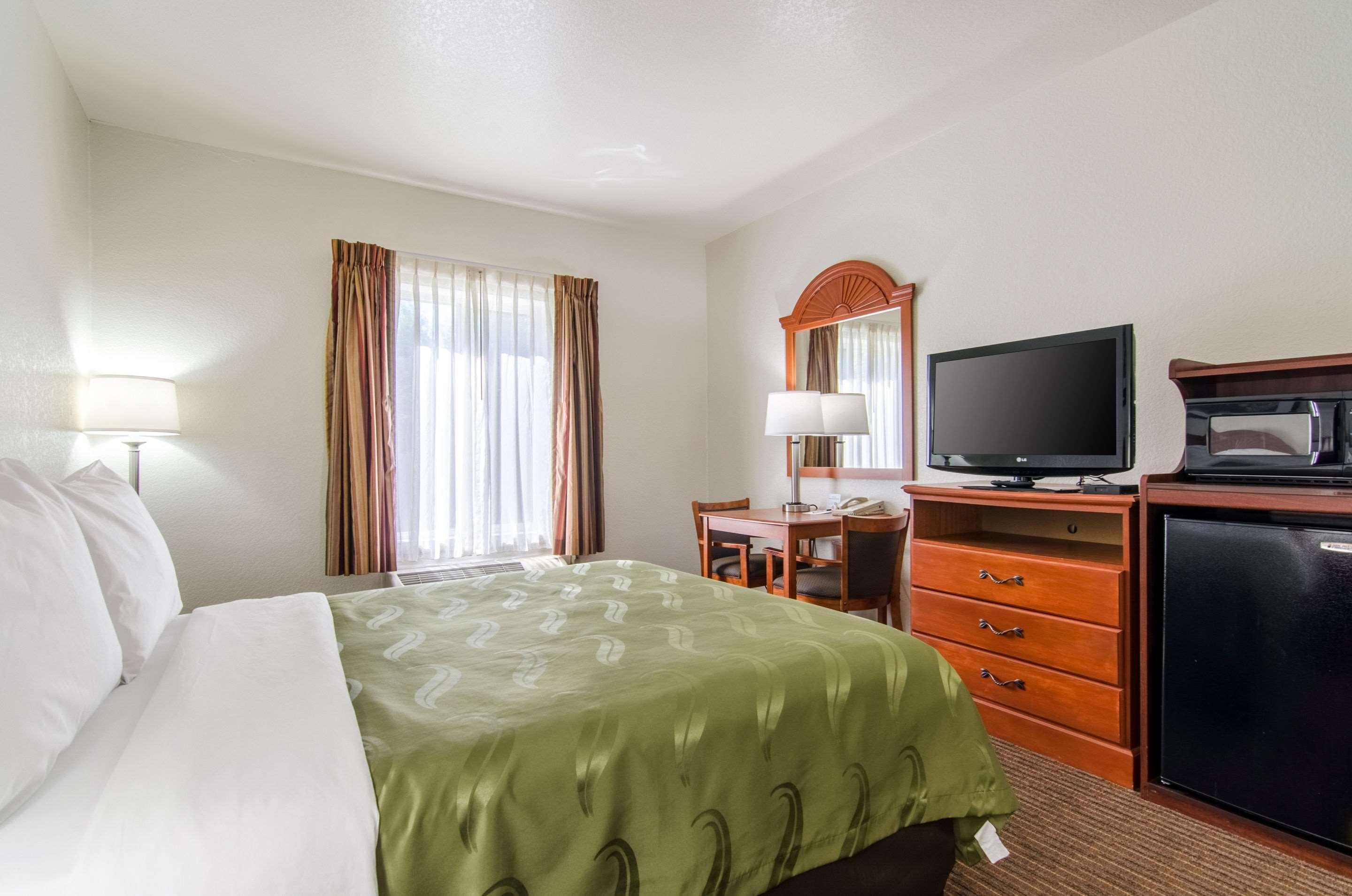 Quality Inn Junction City Near Fort Riley Exteriör bild