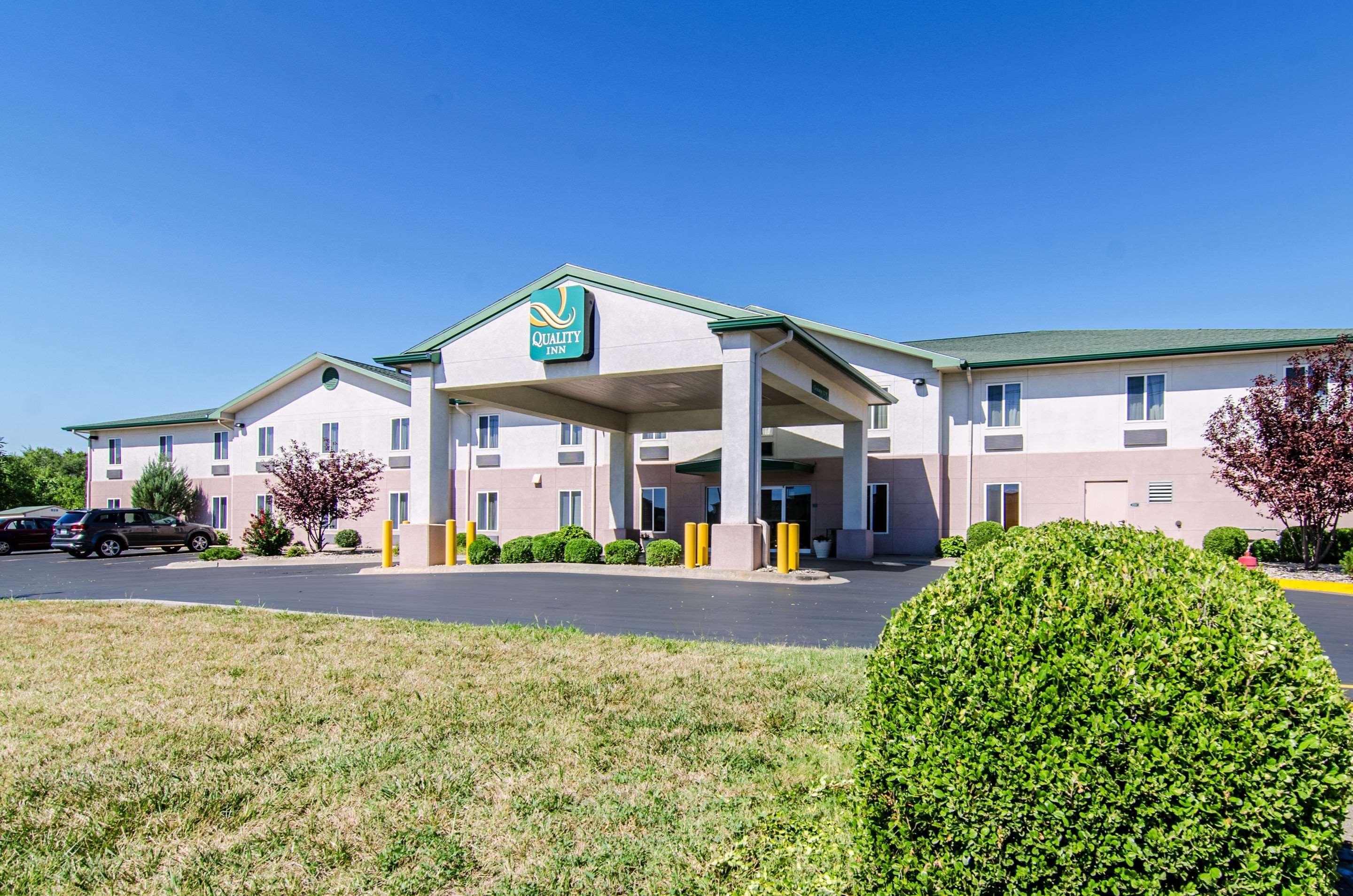 Quality Inn Junction City Near Fort Riley Exteriör bild