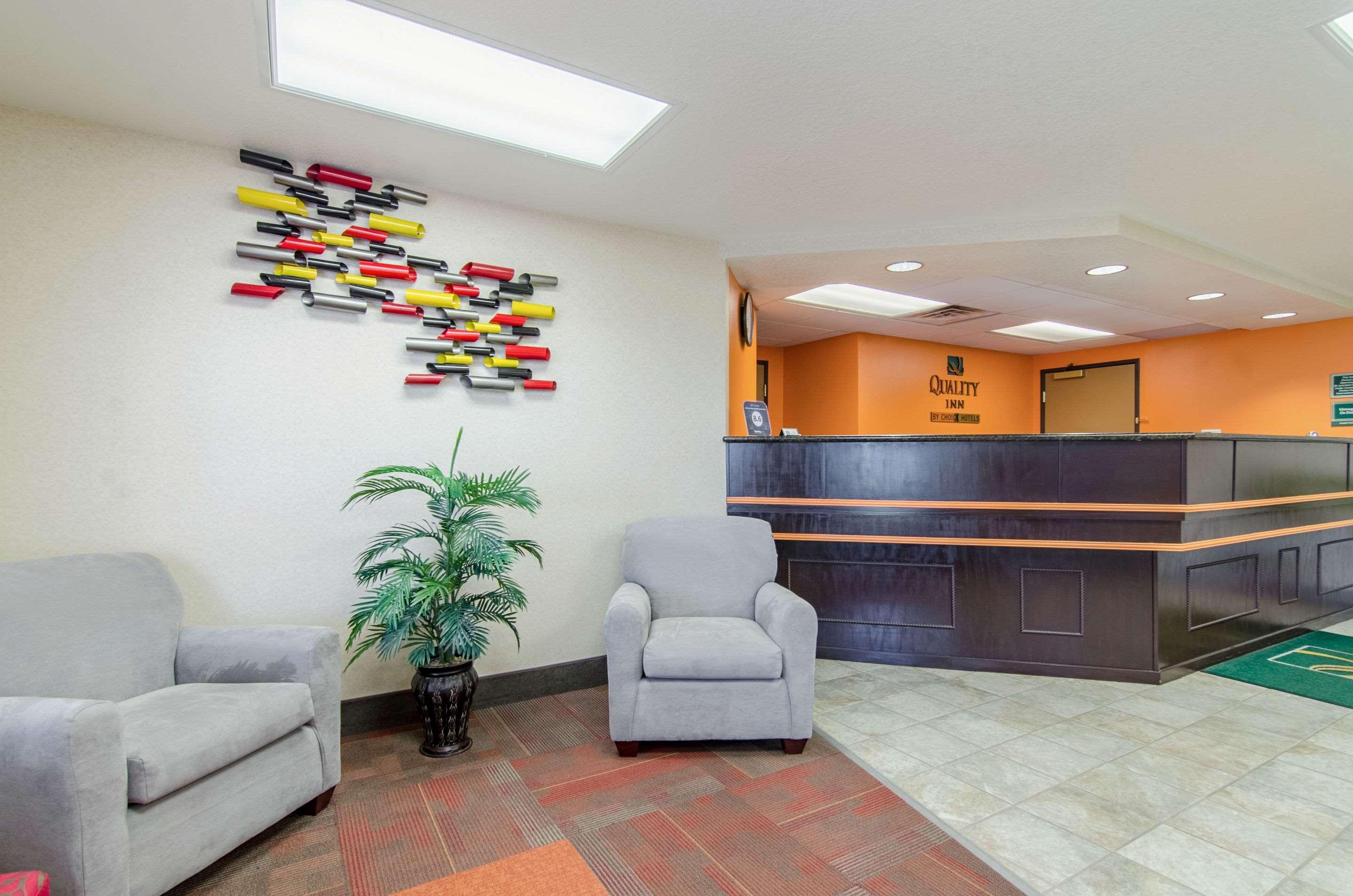 Quality Inn Junction City Near Fort Riley Exteriör bild