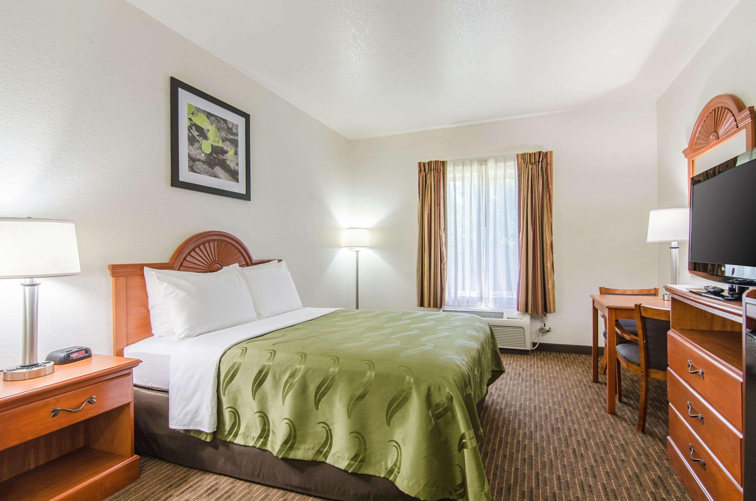 Quality Inn Junction City Near Fort Riley Exteriör bild
