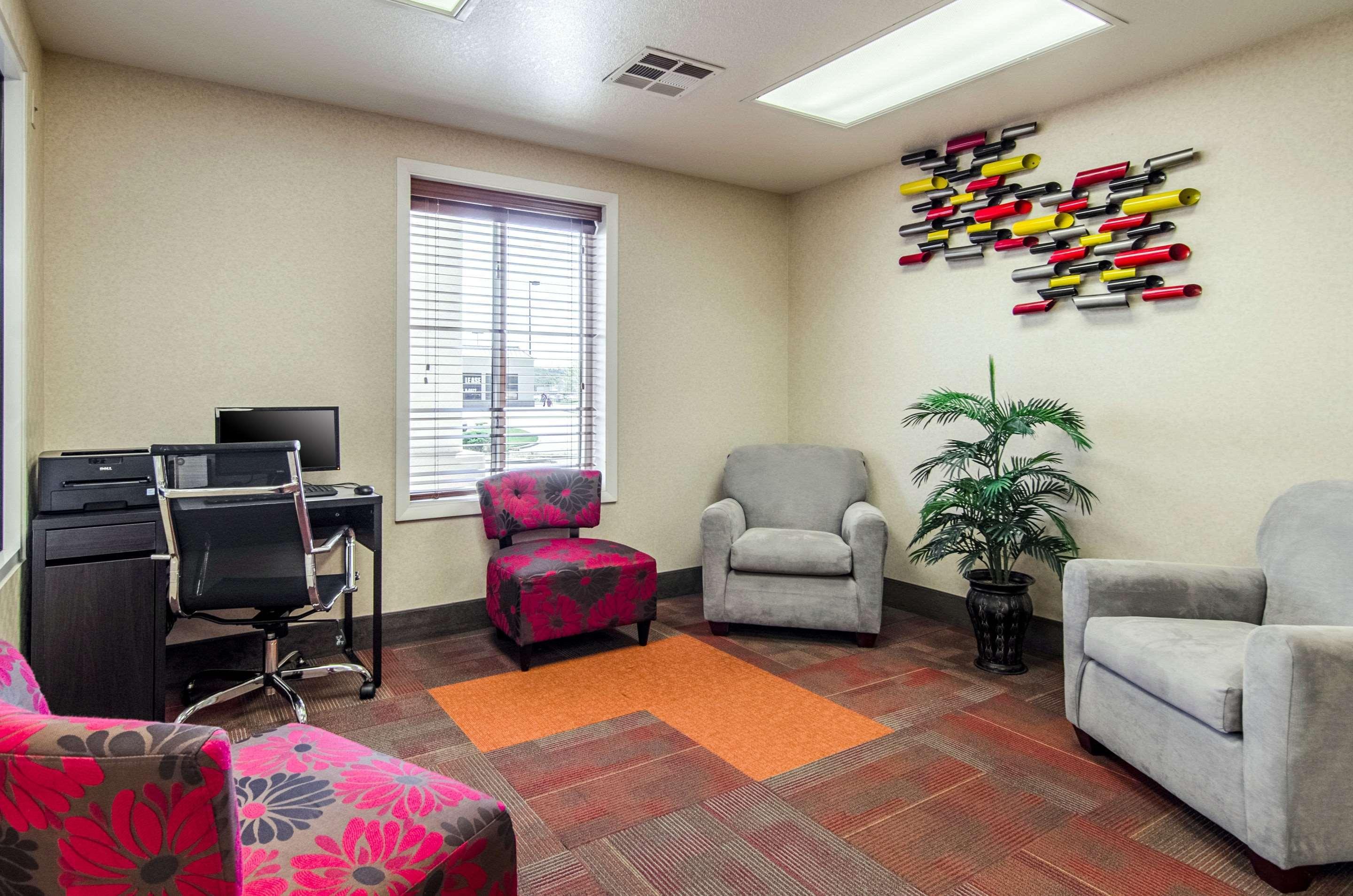 Quality Inn Junction City Near Fort Riley Exteriör bild