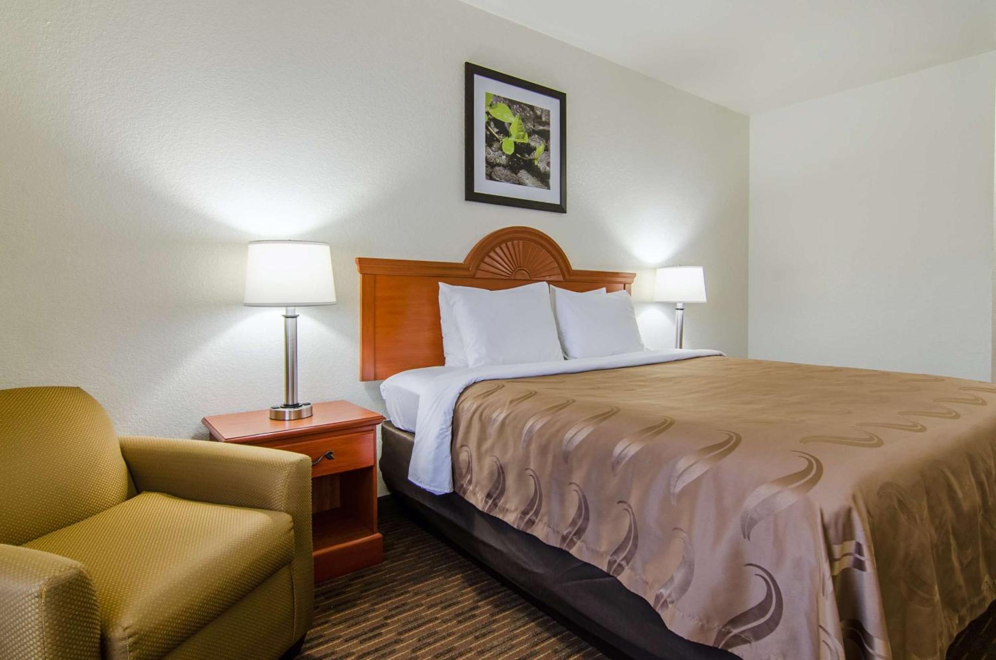 Quality Inn Junction City Near Fort Riley Exteriör bild